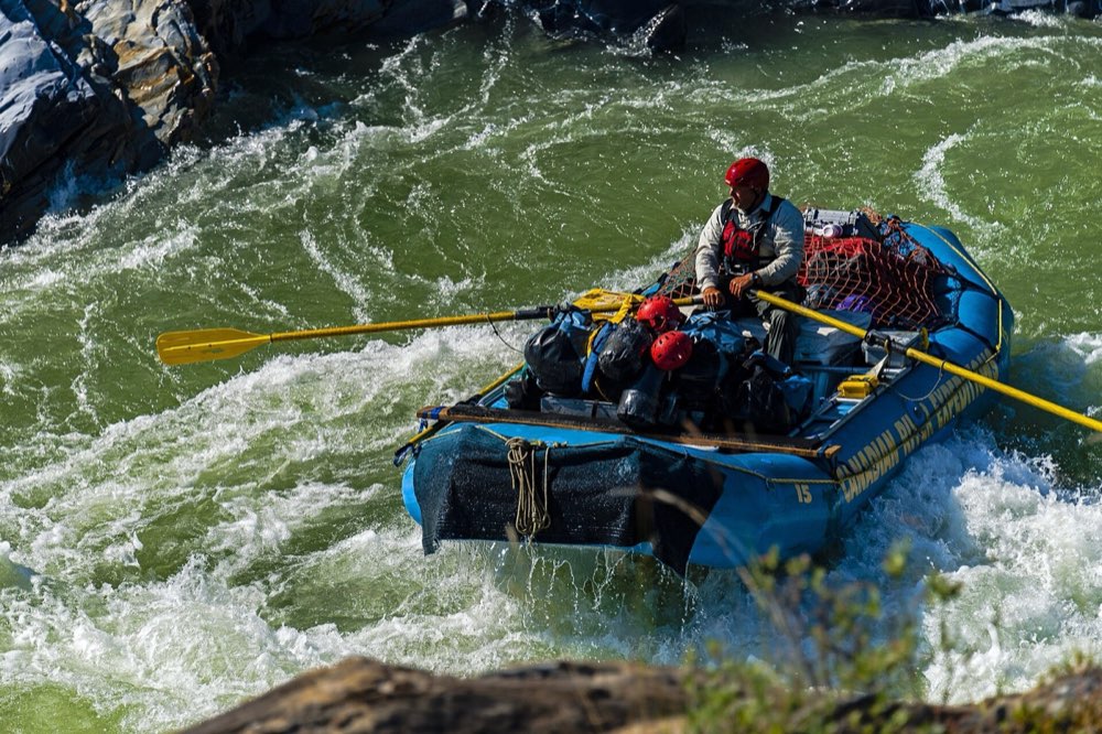 Balsa-Fluss-Rafting (II–III)