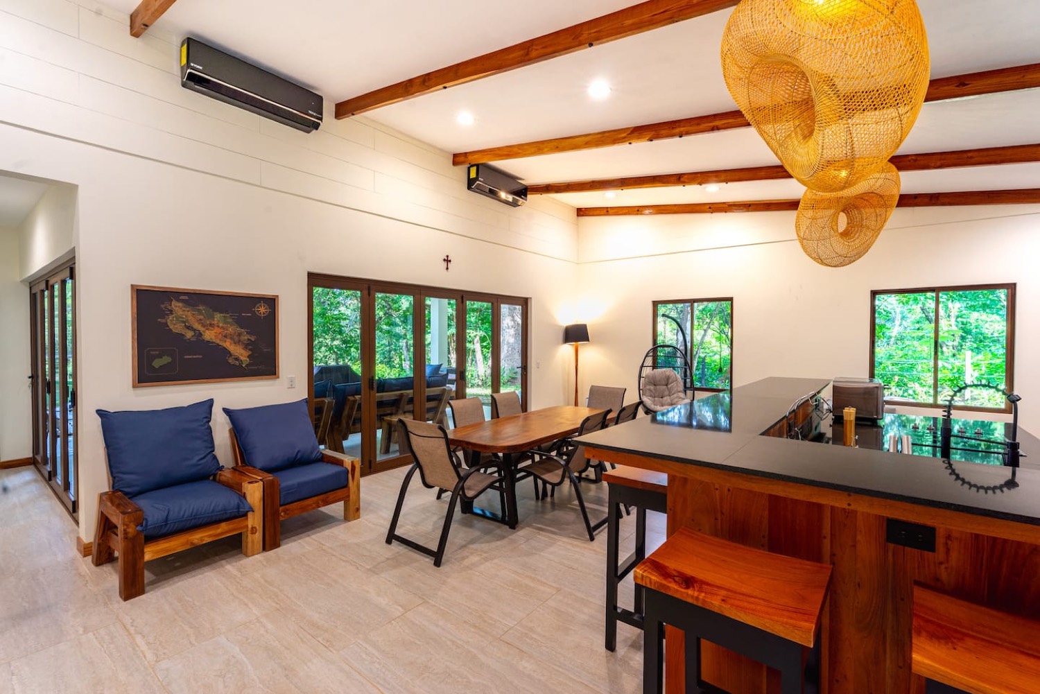Casa Ceibo · Walkable Modern Villa in Sámara