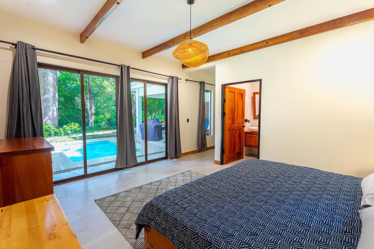 Casa Ceibo · Walkable Modern Villa in Sámara