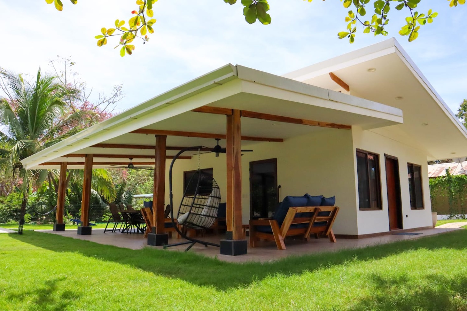 Casa Morpho · Jungle Hideaway Above Playa Barrigona