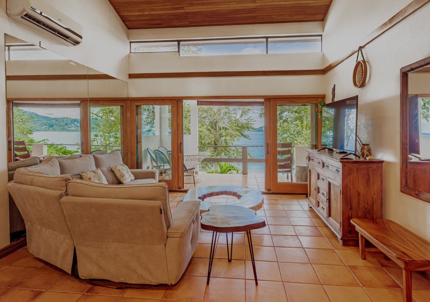 Happiness by the Sea · Beachfront in Playa Flamingo