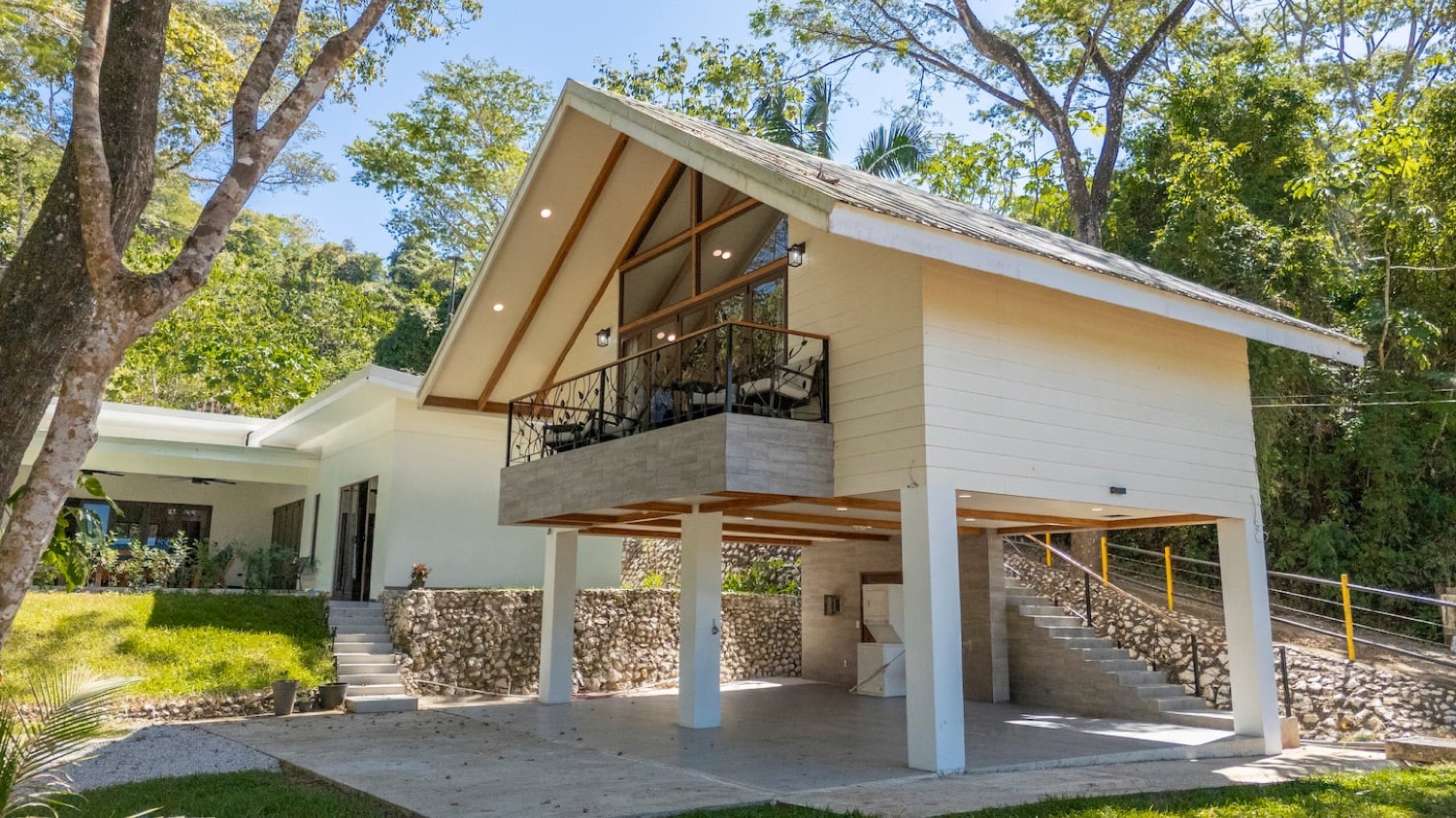 Nature Loft · Baumwipfel-Refugium in Sámara